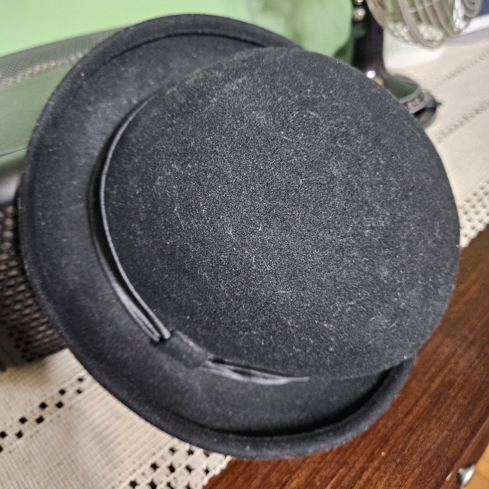 Womens black bowler hat used
